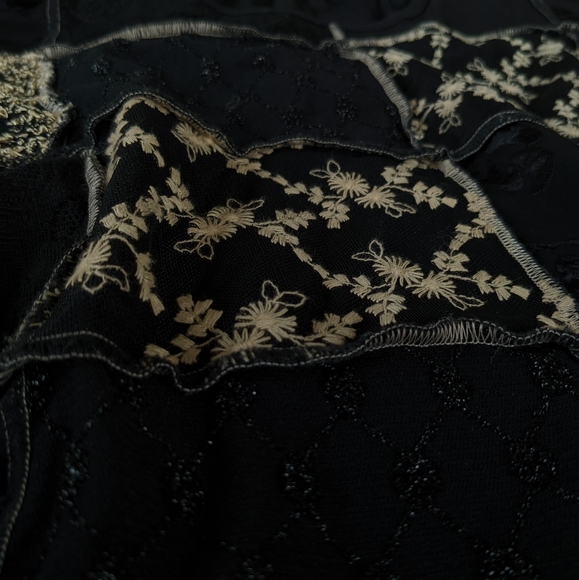Vintage Spencer Alexis Black and Gold Embroidered Sweater Size 12 - Picture 3 of 10